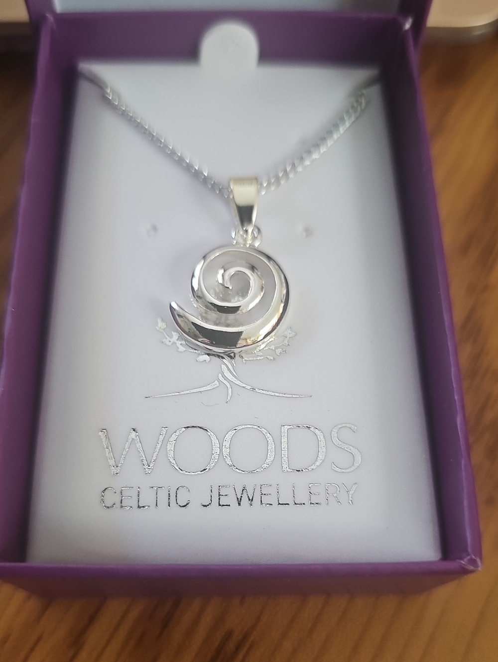 Woods Celtic NWT Silver Spiral 18" Pendant Necklace